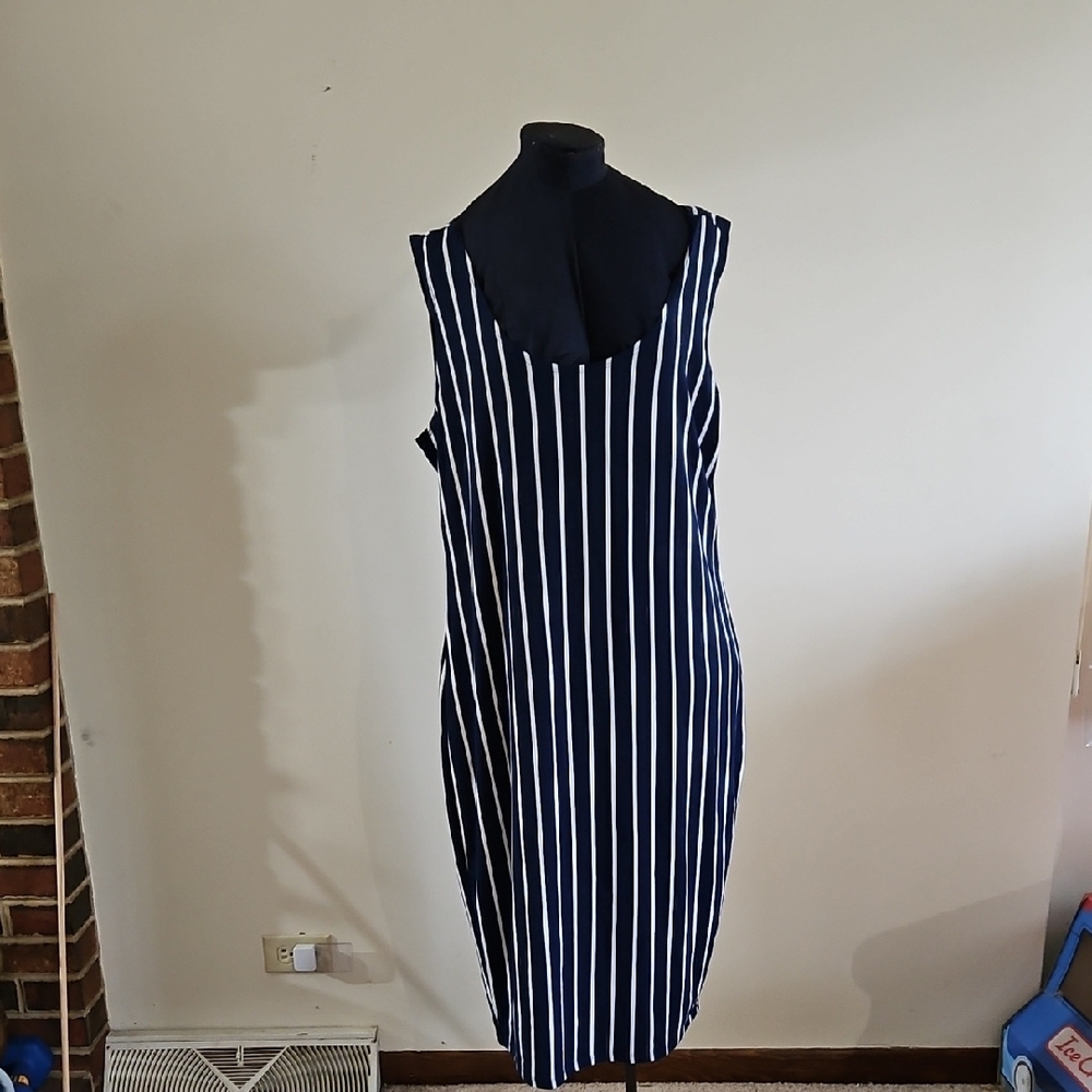 Love J Blue and White Sleeveless Sheath Midi Dress
